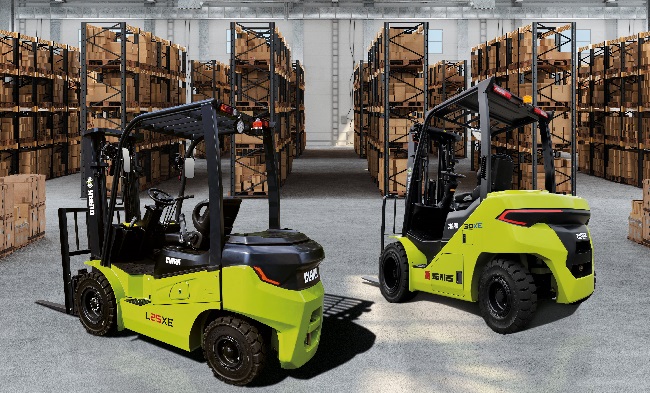 Clark launches crossover forklift